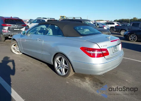 2011 Mercedes-Benz E 350 z USA, uszkodzony, nr VIN WDDKK5GF2BF076741